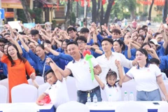 Ngày hội diễn ra tại phố đi bộ Hồ Gươm nhằm thu hút sự tham gia của đông đảo các gia đình trẻ. (Ảnh: PV/Vietnam+)