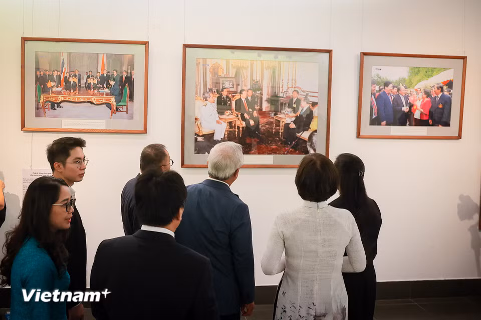 Sự kiện với chủ đề "Lăng kính Ngoại giao: 50 năm Quan hệ Thái Lan–Việt Nam," diễn ra tại Bảo tàng Mỹ thuật Việt Nam, Hà Nội, từ ngày 24 -30/72026. (Ảnh: Hoài Nam/Vietnam+)