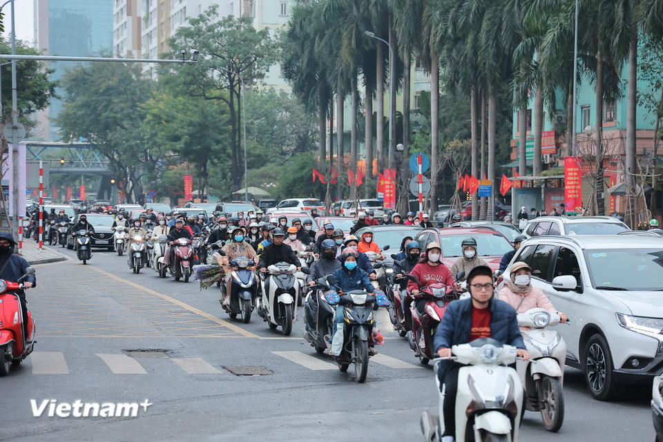 Đường Hoàng Minh Giám thời điểm hơn 8 giờ. (Ảnh: Hoài Nam/Vietnam+)