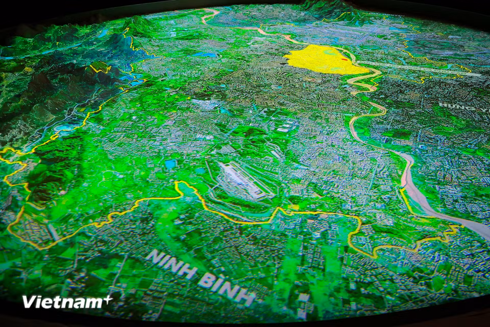 Hà Nội trưng bày sa bàn quy hoạch Hà Nội tầm nhìn 100 năm- Ảnh 5.