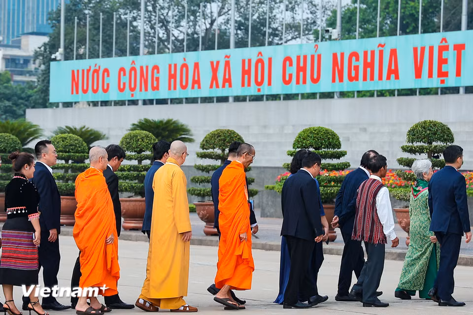 Đại hội đại biểu Mặt trận Tổ quốc Việt Nam lần thứ XI diễn ra từ ngày 11-13/5 tại Hà Nội với hơn 1.300 đại biểu tham dự, đánh dấu bước phát triển mới của hệ thống Mặt trận trong kỷ nguyên mới của đất nước. (Ảnh: Hoài Nam/Vietnam+)