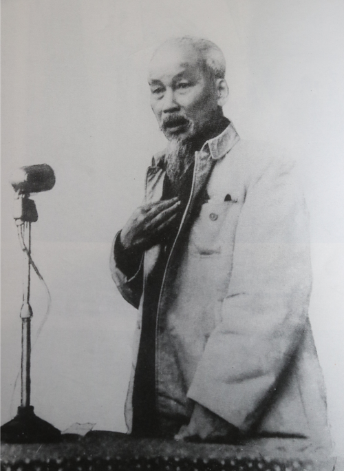 "Miền Nam yêu quý luôn trong tim tôi” - Chủ tịch Hồ Chí Minh. bai-2-3-(1).png