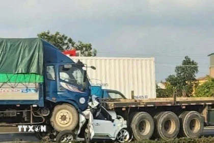 Hiện trường vụ tai nạn. (Ảnh: TTXVN phát)