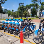 Hiện trên địa bàn Thành phố Hồ Chí Minh đã triển khai khoảng 500 xe đạp điện công cộng. (Ảnh: Tiến Lực/TTXVN)
