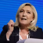 Bà Marine Le Pen phát biểu trong cuộc vận động tranh cử Tổng thống Pháp ở Paris ngày 10/4/2022. (Ảnh tư liệu: THX/TTXVN)