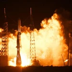 Tên lửa New Glenn Blue Origin rời bệ phóng tại Căn cứ Không gian Cape Canaveral, Florida, Mỹ tháng 1/2025. (Ảnh tư liệu: AA/TTXVN)