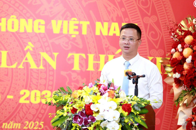 Cục trưởng Cục Hàng không Việt Nam Uông Việt Dũng khẳng định, Đảng bộ Cục Hàng không Việt Nam quyết tâm tập trung lãnh đạo, chỉ đạo hoàn thành tốt các nhiệm vụ được giao. (Ảnh: Việt Hùng/Vietnam+) uong-viet-dung-cuc-hang-khong.jpg