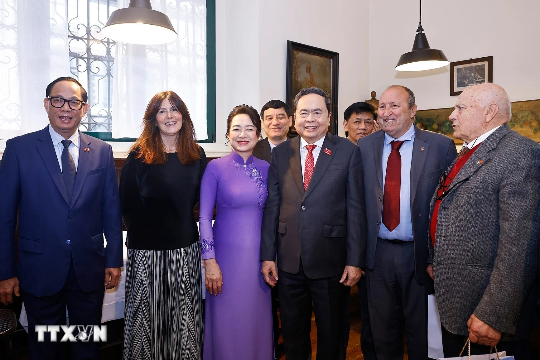 Chủ tịch Quốc hội thăm nơi lưu dấu ấn Chủ tịch Hồ Chí Minh tại Milan, Ý