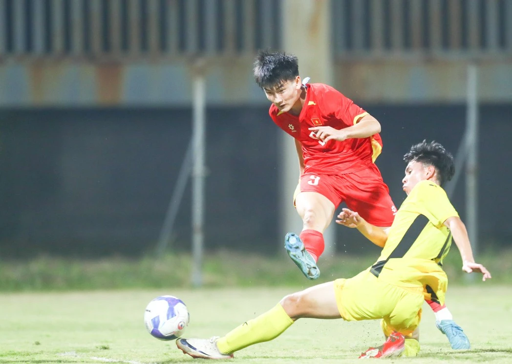 U17 Việt Nam Khai Mạc Ấn Tượng, Đè Bẹp Malaysia 4-0 Tại Giải Đông Nam Á 2026