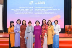 Các đại biểu tham dự Diễn đàn truyền thông liên thế hệ "Phụ nữ và Bình đẳng giới trong kỷ nguyên mới." (Nguồn: Báo