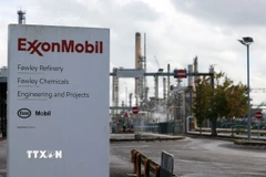 Nhà máy lọc dầu của Tập đoàn dầu khí Mỹ ExxonMobil. (Ảnh: AFP/TTXVN)