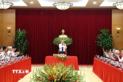 Tổng Bí thư Tô Lâm gặp mặt Ban Thường vụ Trung ương Hội Khuyến học Việt Nam. (Ảnh: Thống Nhất/TTXVN)