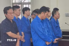 Các bị cáo tại phiên xét xử sáng 23/1/2025. (Ảnh: TTXVN phát)