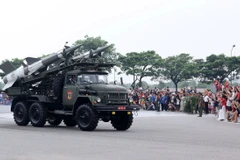 Khối khí tài di chuyển về Quảng trường Ba Đình, sẵn sàng diễu binh, diễu hành