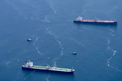 EU, Trung Quốc kiên định với kế hoạch cắt giảm khí thải hàng hải.