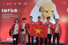 Đoàn Việt Nam chụp ảnh lưu niệm trước Lễ khai mạc. (Ảnh: Trần Hải/TTXVN)