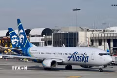 Máy bay của Hãng hàng không Alaska Airlines. (Ảnh: AFP/TTXVN)