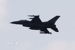 Máy bay chiến đấu F-16. (Ảnh: Yonhap/TTXVN phát)