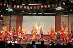 Biểu diễn nhã nhạc cung đình Huế tại Chương trình. (Ảnh: Anh Dũng/TTXVN)