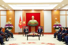 Tổng Bí thư Tô Lâm tiếp đồng chí Thượng tướng Vanthong Kongmany, Bí thư Trung ương Đảng, Bộ trưởng Bộ Công an Lào. (Ảnh: Thống Nhất/TTXVN)