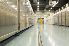 Bên trong cơ sở hạt nhân Fordow của Iran. (Ảnh: EPA/TTXVN)