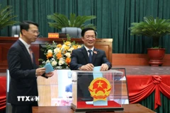 Hội đồng nhân dân thành phố Hải Phòng thông qua nhiều nghị quyết quan trọng. (Ảnh: Hoàng Ngọc/TTXVN)