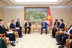 Phó Thủ tướng Trần Hồng Hà tiếp ông Vương Ba, Tổng Giám đốc Công ty hữu hạn Tập đoàn Cục 6 Đường sắt Trung Quốc. (Ảnh: TTXVN phát)