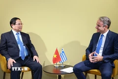 Thủ tướng Phạm Minh Chính gặp Thủ tướng Hy Lạp Kyriakos Mitsotakis. (Ảnh: Dương Giang/TTXVN)