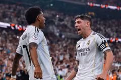 Valverde và Rodrygo cùng lập công mang chiến thắng về cho Real Madrid. (Nguồn: AS)