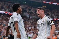 Valverde và Rodrygo cùng lập công mang chiến thắng về cho Real Madrid. (Nguồn: AS)