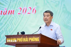Thủ tướng Lê Minh Hưng phát biểu tại buổi tiếp xúc cử tri thành phố Hải Phòng sau Kỳ họp thứ nhất, Quốc hội khoá XVI. (Ảnh: Dương Giang/TTXVN)