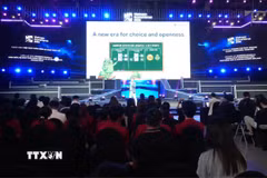 Các hoạt động như dance interaction, game vận động theo nhóm, challenge scoring hay social gameplay được thiết kế để tạo cảm giác vừa đủ cạnh tranh. (Ảnh: TenCL)