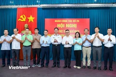 Các đại biểu tại hội nghị quán triệt, giao nhiệm vụ cho Đoàn công tác số 25 đi thăm Quần đảo Trường Sa và nhà giàn DK1 năm 2025. (Ảnh: Thành Đạt/Vietnam+)