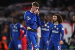 Chelsea dừng bước ở Champions League.