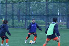 U17 nữ Việt Nam nỗ lực tập luyện trong giá lạnh tại Trung Quốc. (Nguồn: VFF)