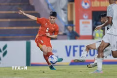 Khuất Văn Khang lỡ hẹn với ASEAN Cup 2026. (Ảnh: Minh Quyết/TTXVN)