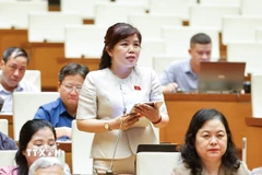 Đại biểu Quốc hội tỉnh Quảng Ninh Nguyễn Thị Thu Hà phát biểu. (Ảnh: Doãn Tấn/TTXVN)