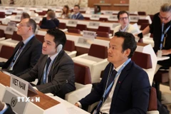 Đại sứ Mai Phan Dũng - Trưởng Phái đoàn đại diện thường trực Việt Nam tại Liên hợp quốc, Tổ chức Thương mại thế giới và các Tổ chức quốc tế khác tại Geneva, có bài phát biểu tại phiên thảo luận chuyên đề cấp cao và phiên thảo luận chung. (Ảnh: Anh Hiển/TTXVN)
