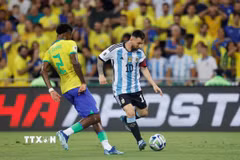 Lionel Messi đứng trước cơ hội tham dự kỳ World Cup thứ 6 trong sự nghiệp. (Ảnh: AFP/TTXVN)