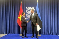 Phó Thủ tướng, Bộ trưởng Ngoại giao Bùi Thanh Sơn gặp Bộ trưởng Ngoại giao Estonia Margus Tsahkna.