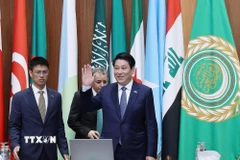 Chủ tịch nước Lương Cường dự và phát biểu chính sách tại Trụ sở Liên đoàn Arab ở thủ đô Cairo, Ai Cập. (Ảnh: Lâm Khánh/TTXVN)
