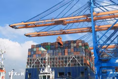 Cảng quốc tế Gemalink, thị xã Phú Mỹ, tỉnh Bà Rịa-Vũng Tàu. (Ảnh: Hồng Đạt/TTXVN)