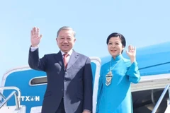 Tổng Bí thư Tô Lâm và Phu nhân rời Astana, lên đường thăm cấp Nhà nước tới Cộng hòa Azerbaijan. (Ảnh: Thống Nhất/TTXVN)