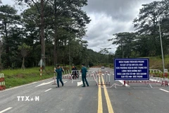 Lâm Đồng cấm đèo Prenn Đà Lạt trong 6 ngày để hoàn thành sửa chữa sạt lở. (Ảnh: Chu Quốc Hùng/TTXVN)