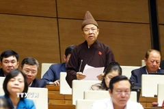 Hòa thượng Thích Thanh Quyết, Đại biểu Quốc hội tỉnh Quảng Ninh phát biểu. (Ảnh: Doãn Tấn/TTXVN)
