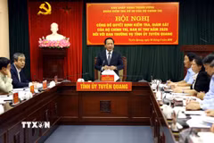Ủy viên Bộ Chính trị, Bí thư Trung ương Đảng, Trưởng ban Tuyên giáo và Dân vận Trung ương Trịnh Văn Quyết phát biểu tại hội nghị. (Ảnh: Quang Cường/TTXVN)