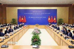 Phiên họp lần thứ 17 Ủy ban Chỉ đạo hợp tác song phương Việt Nam-Trung Quốc. (Ảnh: An Đăng/TTXVN)