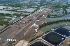 Dự án đường ven sông kết nối cao tốc Hạ Long-Hải Phòng đến Đông Triều. (Ảnh: Quốc Khánh/TTXVN)