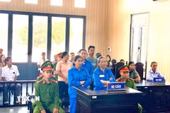 Các bị cáo tại buổi xét xử. (Ảnh: TTXVN phát)