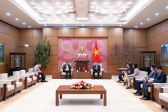 Tổng Thư ký Quốc hội, Chủ nhiệm Văn phòng Quốc hội Lê Quang Mạnh làm việc với Tổng Thư ký Hạ viện Jordan. (Nguồn: Quốc hội)